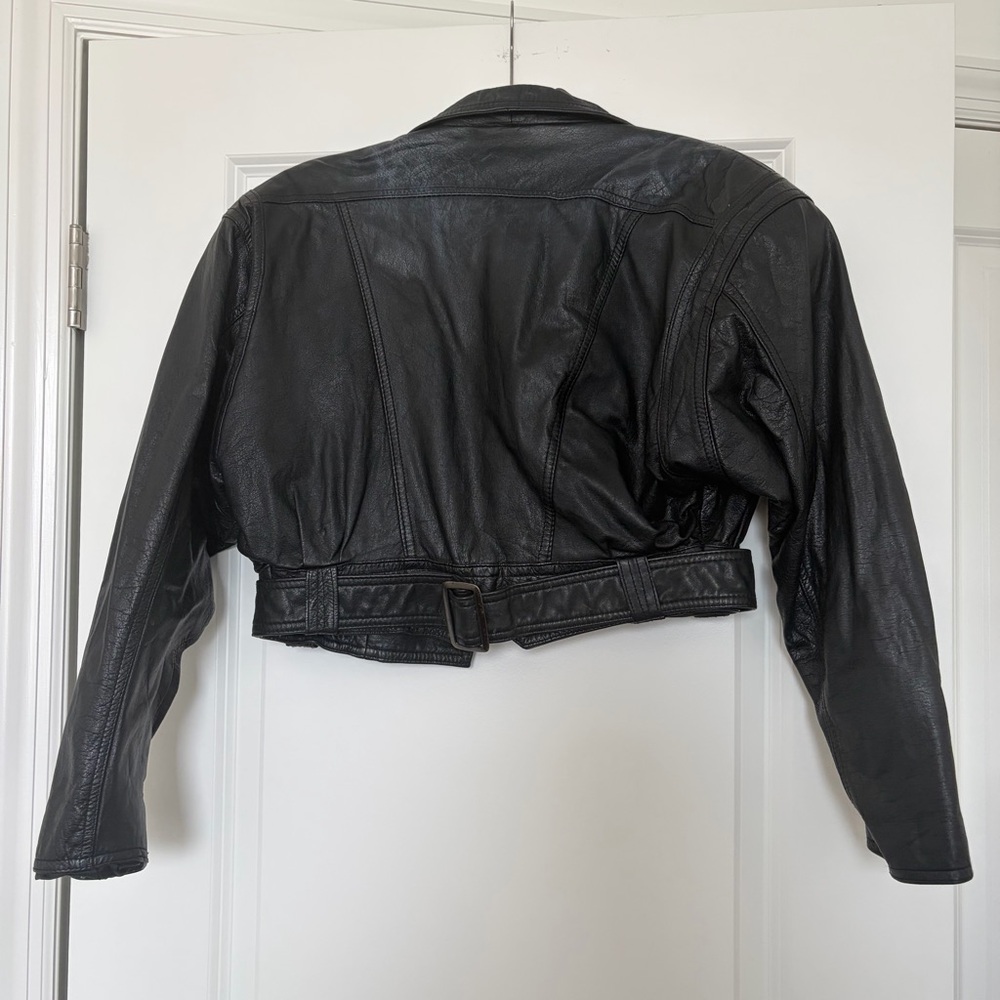 Vintage Black Cropped Leather Moto Jacket - Picture 3 of 3
